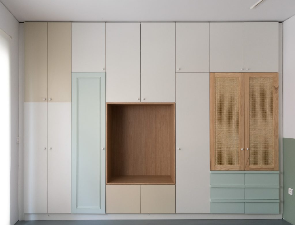 Ντουλάπα παιδικού δωματίου